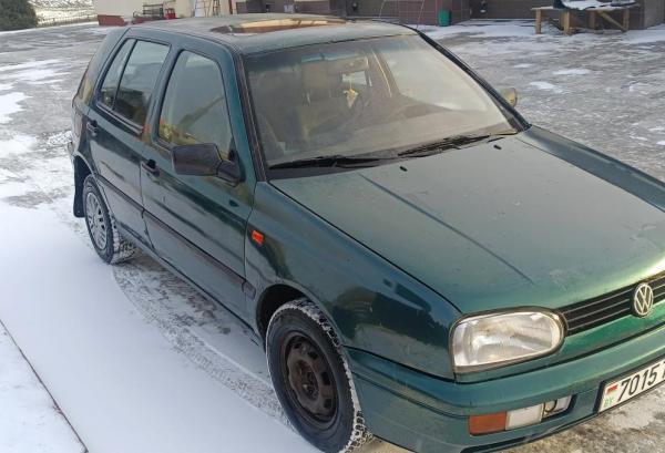 Volkswagen Golf, 1995 год выпуска с двигателем Бензин, 4 861 BYN в г. Витебск