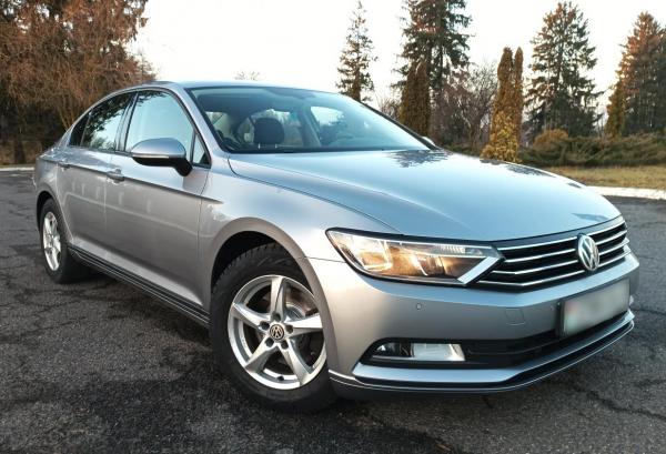 Volkswagen Passat, 2019 год выпуска с двигателем Бензин, 58 677 BYN в г. Минск