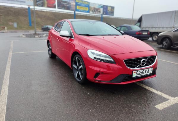 Volvo V40, 2019 год выпуска с двигателем Дизель, 61 931 BYN в г. Минск