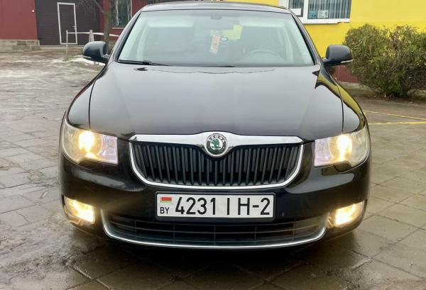 Skoda Superb, 2009 год выпуска с двигателем Бензин, 30 152 BYN в г. Орша