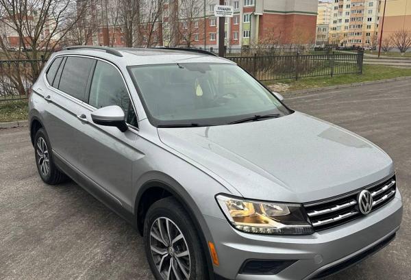 Volkswagen Tiguan, 2019 год выпуска с двигателем Бензин, 96 911 BYN в г. Брест