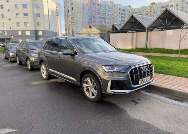 Audi Q7, 2020 год выпуска с двигателем Бензин, 183 350 BYN в г. Минск