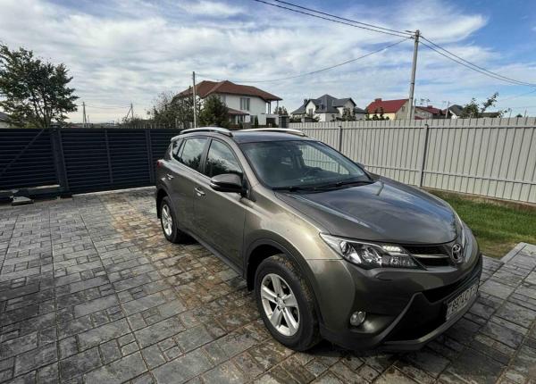 Toyota RAV4, 2014 год выпуска с двигателем Бензин, 67 440 BYN в г. Минск