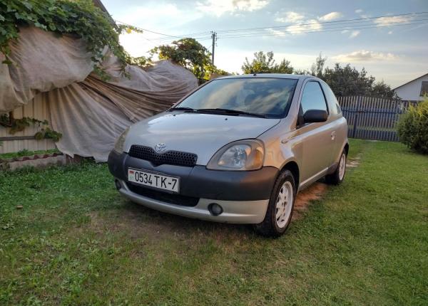 Toyota Yaris, 2000 год выпуска с двигателем Бензин, 9 795 BYN в г. Минск