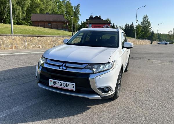 Mitsubishi Outlander, 2015 год выпуска с двигателем Бензин, 77 716 BYN в г. Логойск