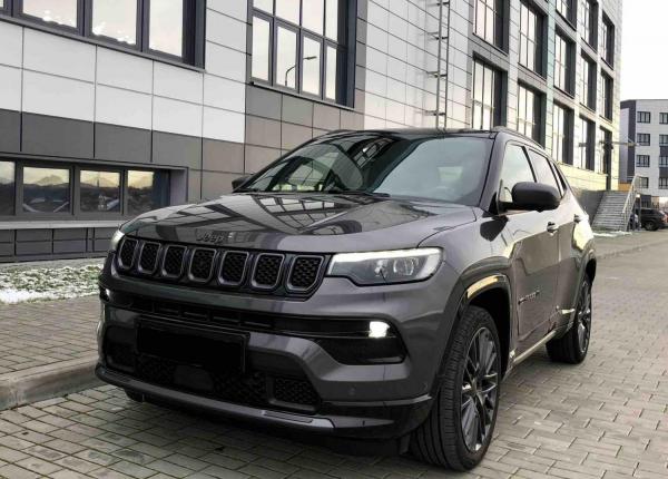 Jeep Compass, 2021 год выпуска с двигателем Бензин, 90 015 BYN в г. Могилёв