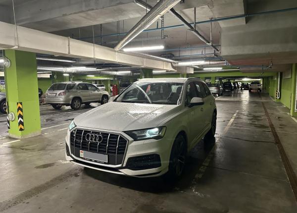 Audi Q7, 2022 год выпуска с двигателем Дизель, 258 632 BYN в г. Минск