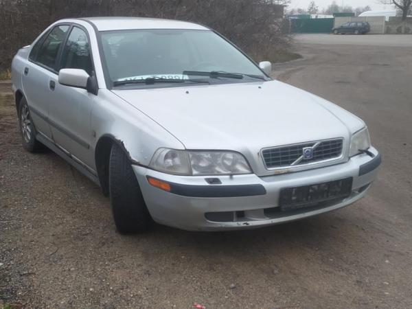 Volvo S40, 2004 год выпуска с двигателем Бензин, 6 248 BYN в г. Барановичи