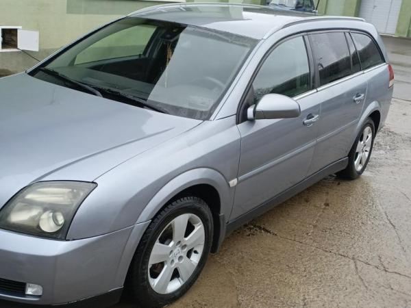 Opel Vectra, 2004 год выпуска с двигателем Бензин, 19 375 BYN в г. Борисов