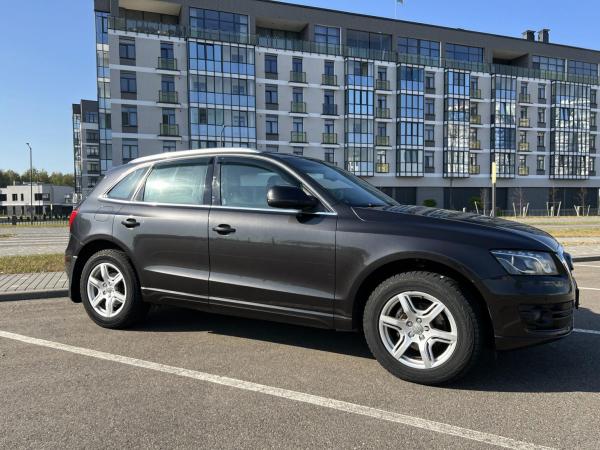 Audi Q5, 2010 год выпуска с двигателем Бензин, 51 337 BYN в г. Минск