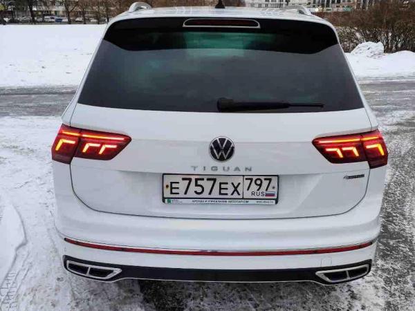 Volkswagen Tiguan, 2021 год выпуска с двигателем Бензин, 167 016 BYN в г. Минск