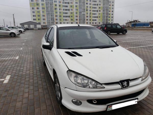 Peugeot 206, 2009 год выпуска с двигателем Бензин, 14 586 BYN в г. Минск