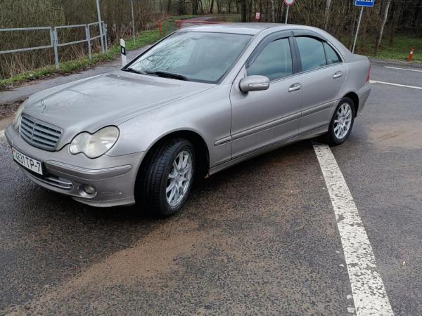 Mercedes-Benz C-класс, 2005 год выпуска с двигателем Дизель, 27 020 BYN в г. Минск