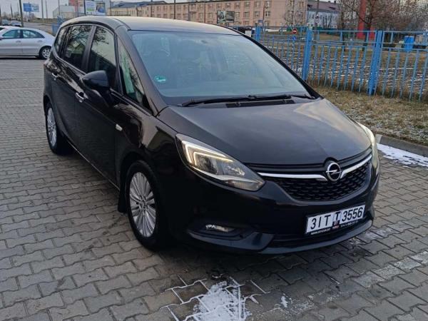 Opel Zafira, 2016 год выпуска с двигателем Дизель, 52 101 BYN в г. Минск