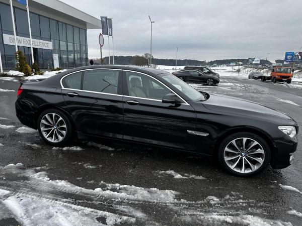 BMW 7 серия, 2014 год выпуска с двигателем Бензин, 84 686 BYN в г. Минск