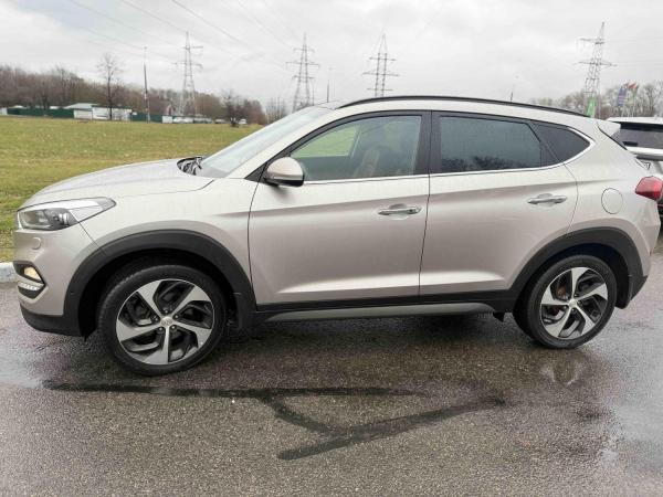 Hyundai Tucson, 2016 год выпуска с двигателем Дизель, 89 272 BYN в г. Минск