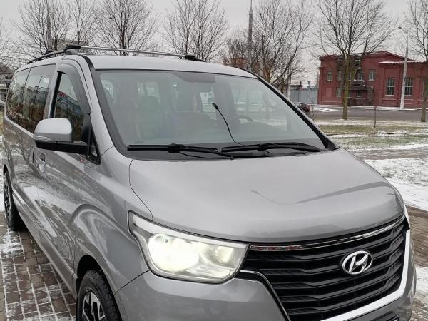 Hyundai Grand Starex, 2018 год выпуска с двигателем Дизель, 106 552 BYN в г. Минск