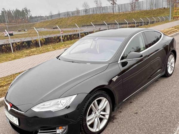 Tesla Model S, 2015 год выпуска с двигателем Электро, 64 668 BYN в г. Минск