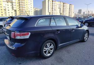 Toyota Avensis в лизинг