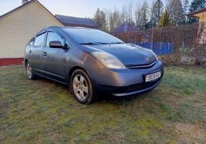 Toyota Prius в лизинг