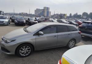 Toyota Auris в лизинг