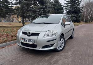 Toyota Auris в лизинг