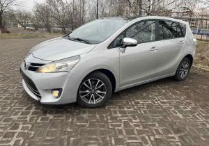 Toyota Verso в лизинг