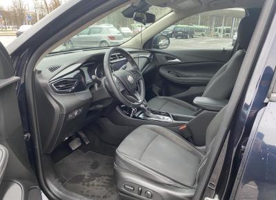 Фото Buick Encore GX