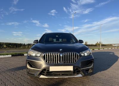 Фото BMW X1