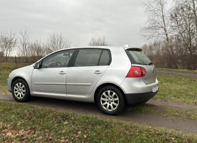 Фото Volkswagen Golf