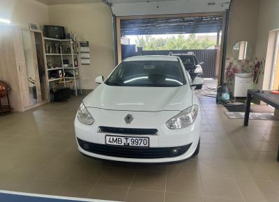 Фото Renault Fluence