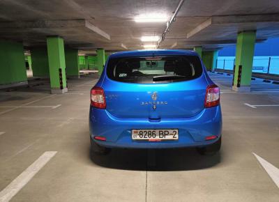 Фото Renault Sandero