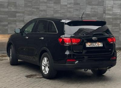 Фото Kia Sorento