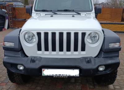 Фото Jeep Wrangler