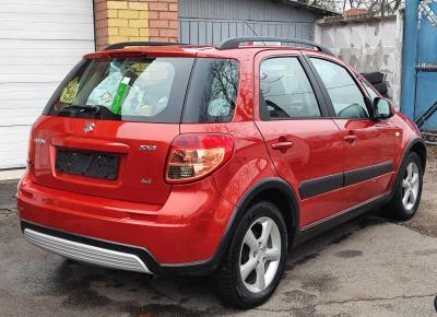 Фото Suzuki SX4