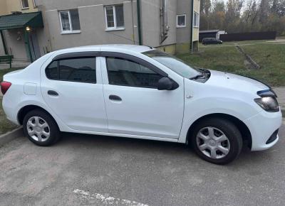 Фото Renault Logan