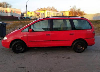 Фото Ford Galaxy