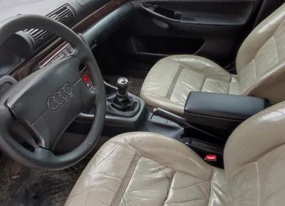 Фото Audi A4