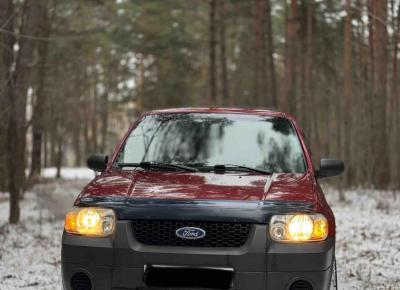 Фото Ford Escape