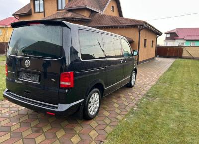 Фото Volkswagen Multivan