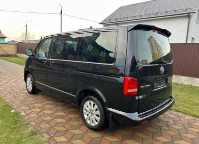 Фото Volkswagen Multivan