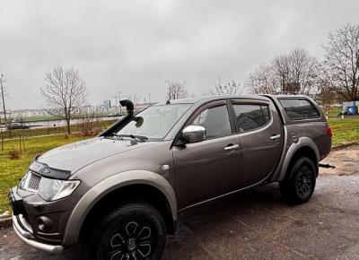 Фото Mitsubishi L200