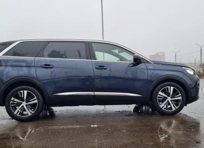 Фото Peugeot 5008