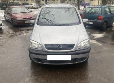 Фото Opel Zafira