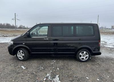 Фото Volkswagen Multivan