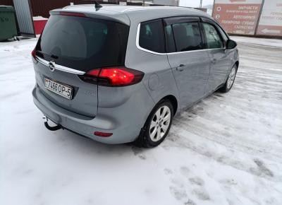 Фото Opel Zafira