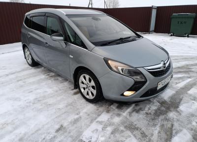 Фото Opel Zafira