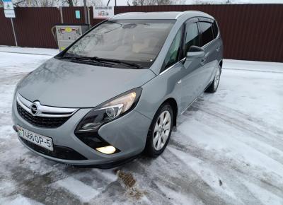 Фото Opel Zafira