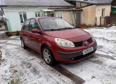 Фото Renault Scenic