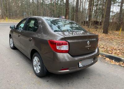 Фото Renault Logan